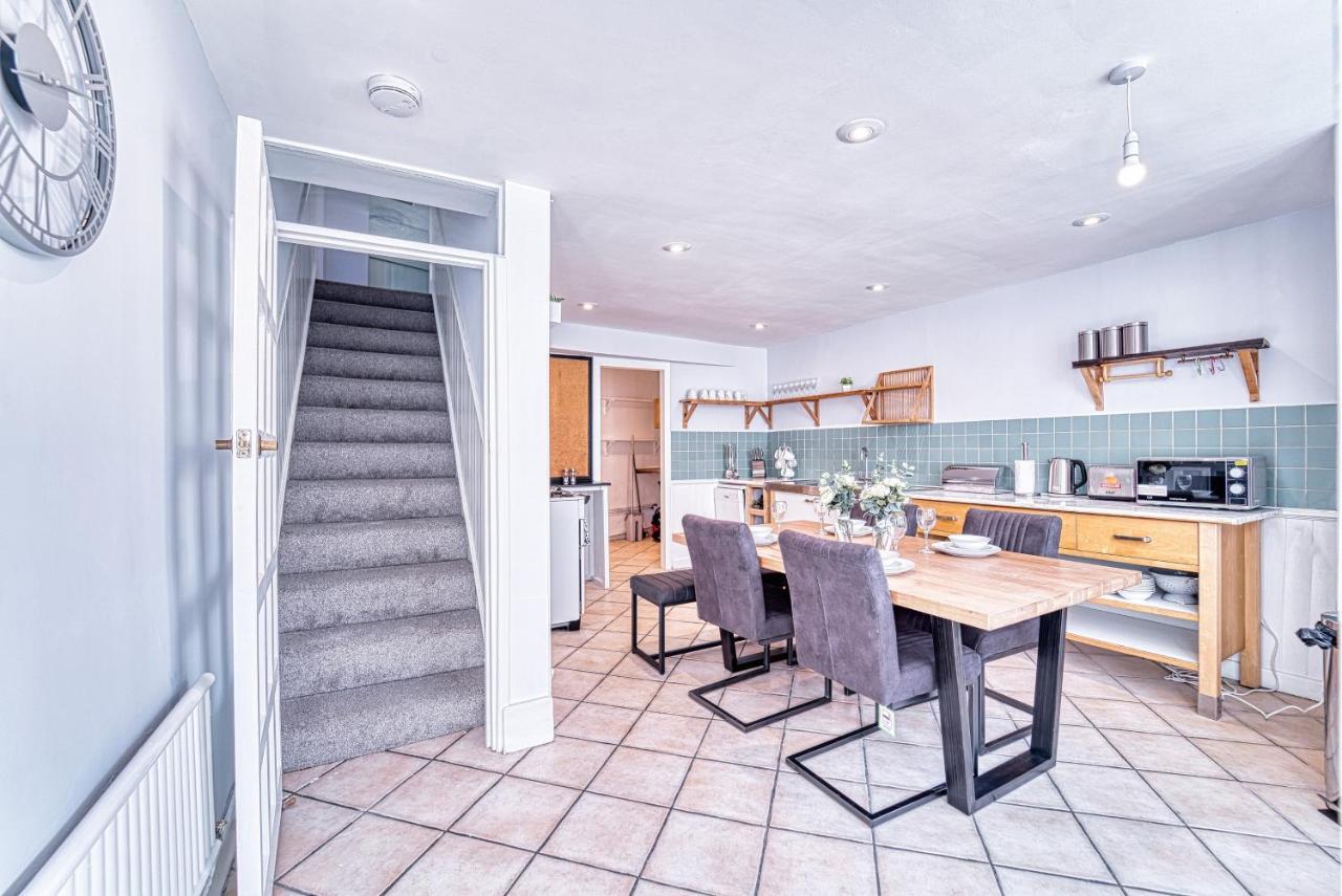 The Stylish Gem Of Bath - Football Table - Sleeps 10 Bagian luar foto