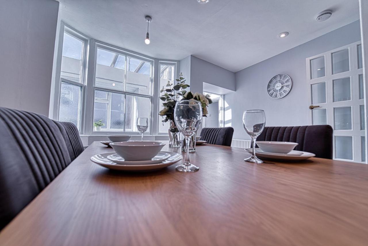 The Stylish Gem Of Bath - Football Table - Sleeps 10 Bagian luar foto